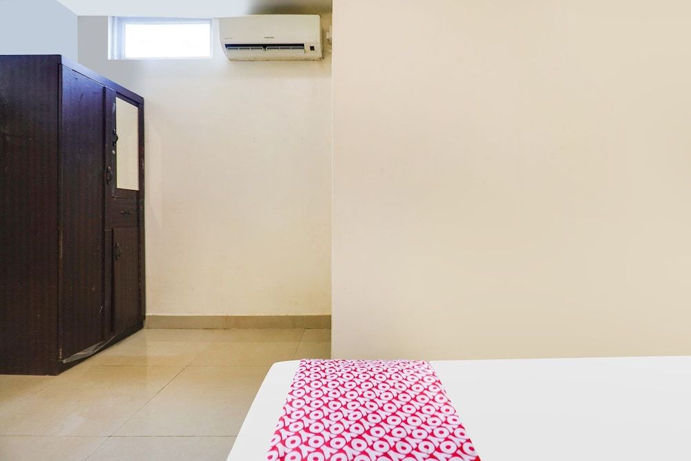 OYO 91942 Sunny Syariah Standard Double Room 11