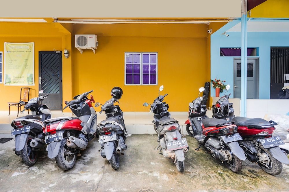 undefined OYO 91942 Sunny Syariah 4