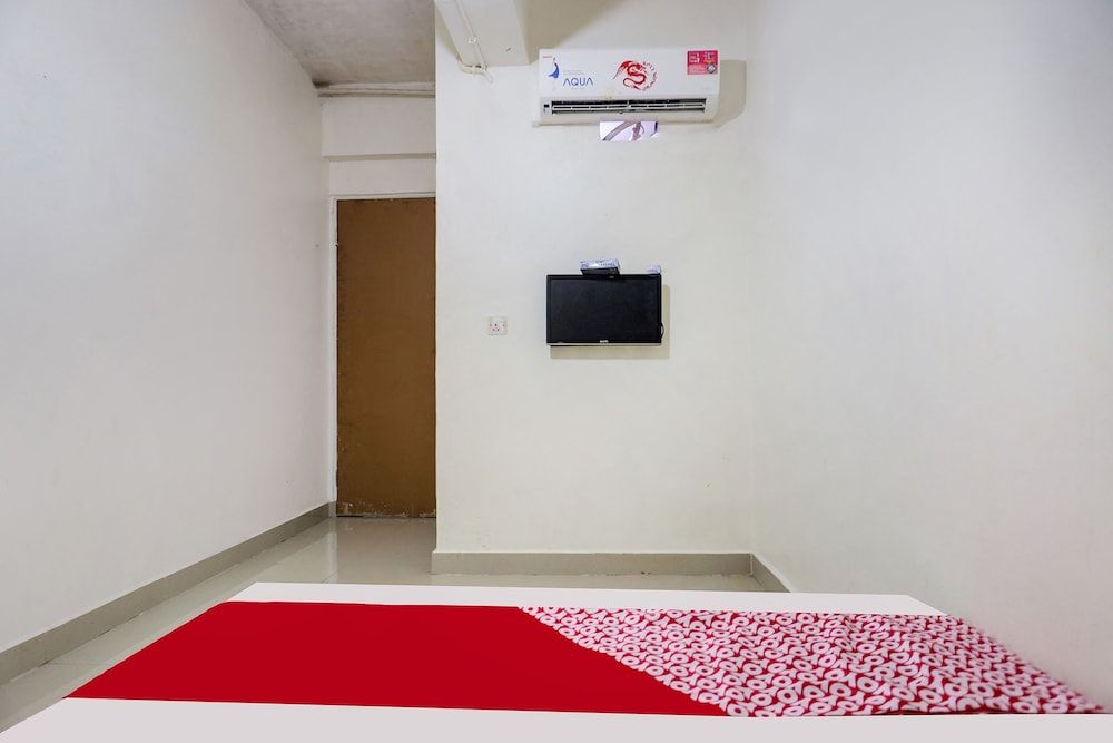 OYO 91942 Sunny Syariah Standard Double Room 8