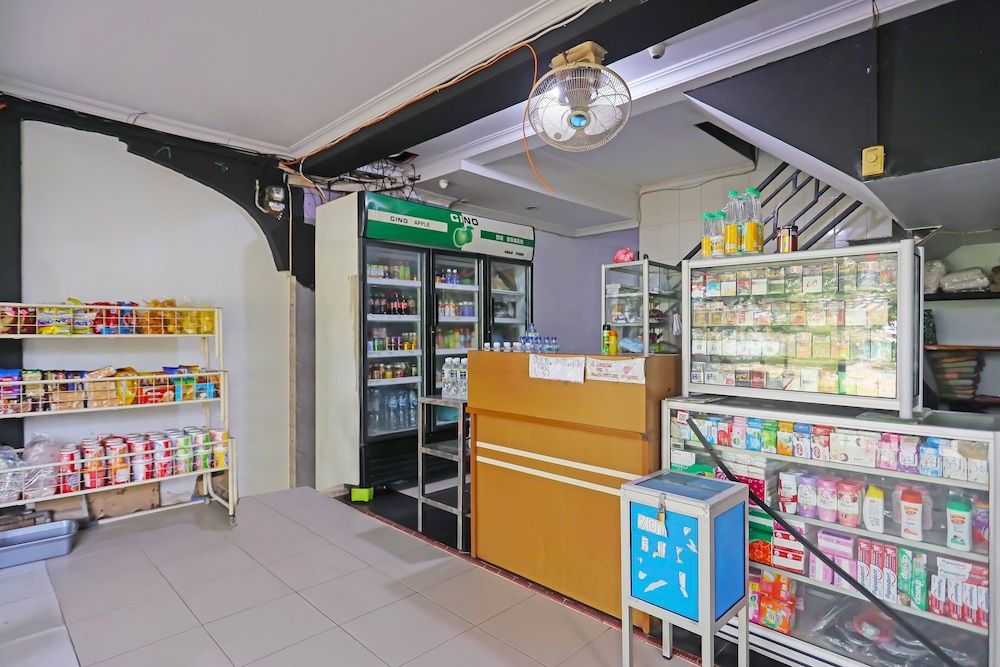 undefined SPOT ON 92092 Wisma Nilam Sari Syariah 7