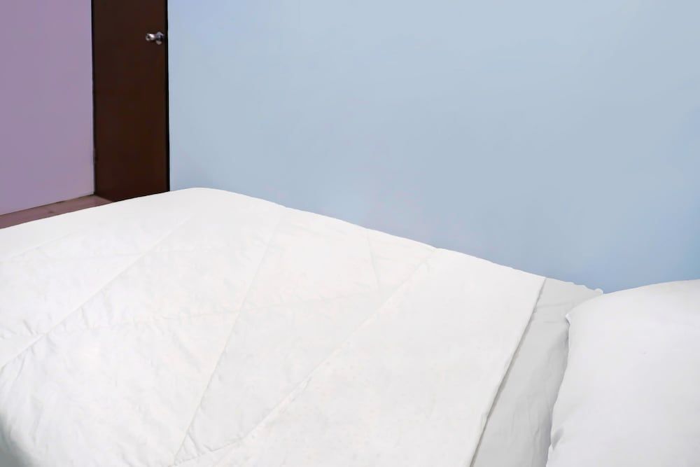 OYO 92248 Kurnia ShangrilaNearNagoya Hill Shopping Mall Economy Single Room 3