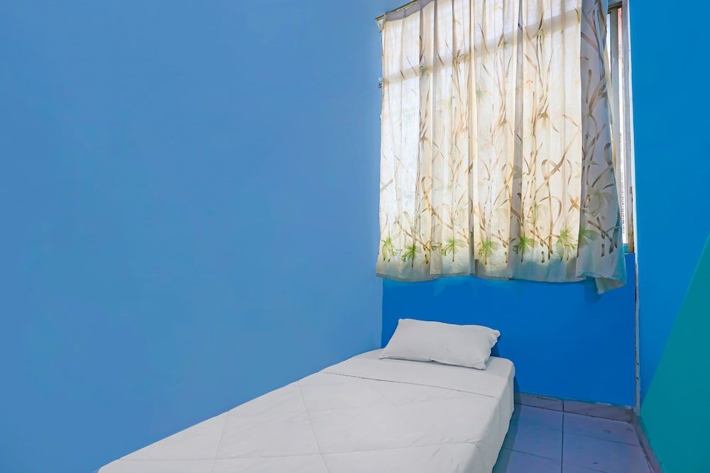 OYO 92248 Kurnia ShangrilaNearNagoya Hill Shopping Mall Economy Single Room 6