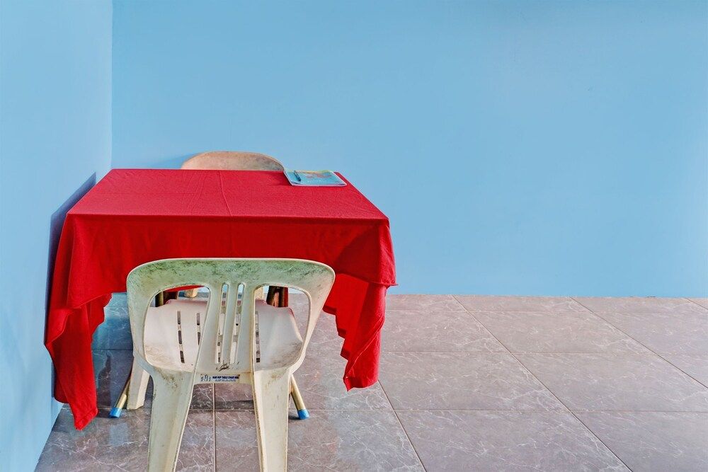 undefined SPOT ON 92323 Ririn Homestay 6