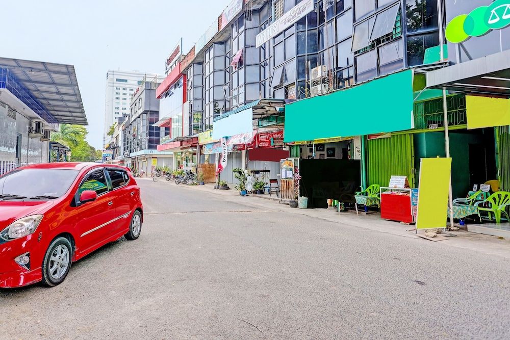 undefined SPOT ON 92323 Ririn Homestay 4