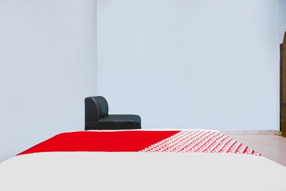 SPOT ON 92072 Restu Ibu Homestay Syariah Economy Double Room 3