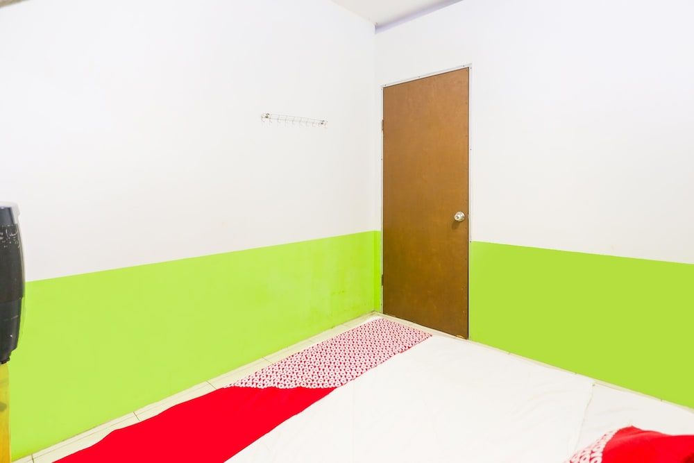 OYO 91344 Wr House Syariah BatamNearEast Coast Park Double Room 3