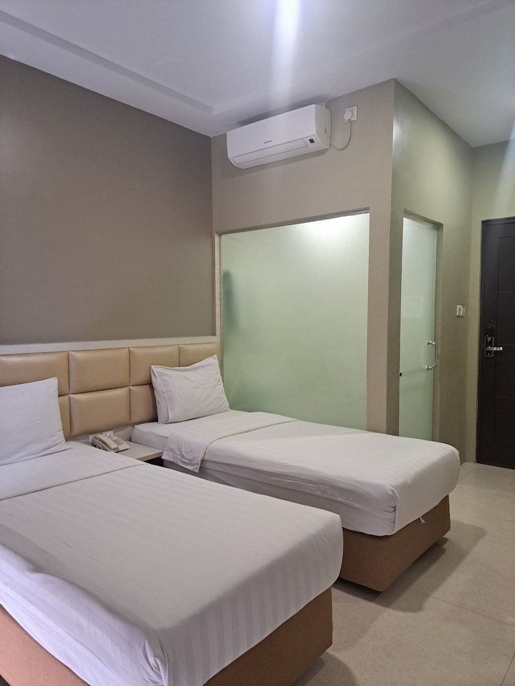 osaka hotel batam Superior Room, 2 Twin Beds 6
