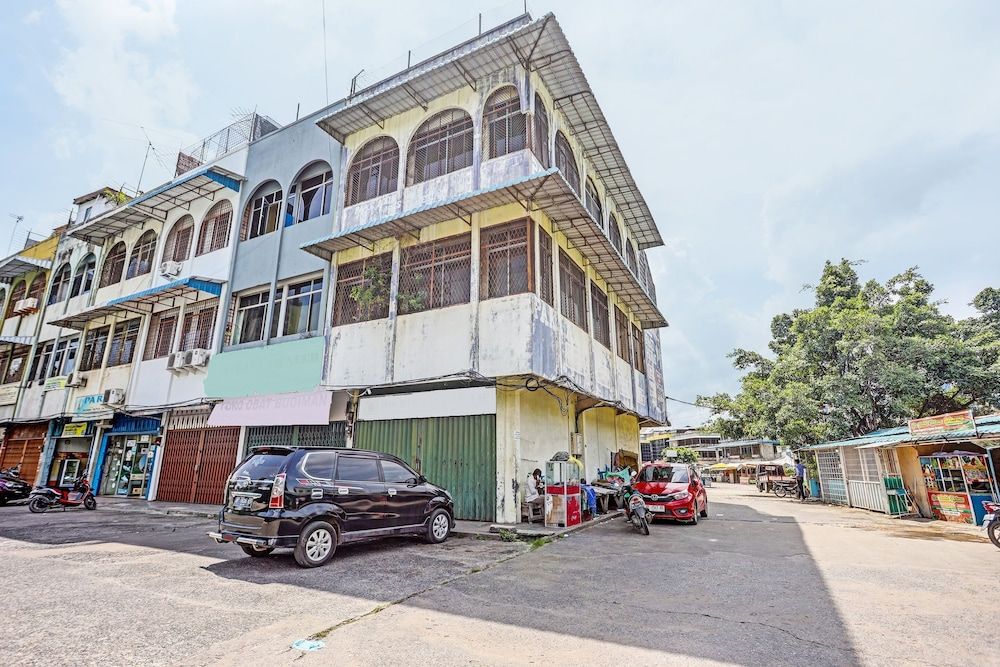 undefined SPOT ON 92192 Hana StayNearNagoya Hill Mall 2