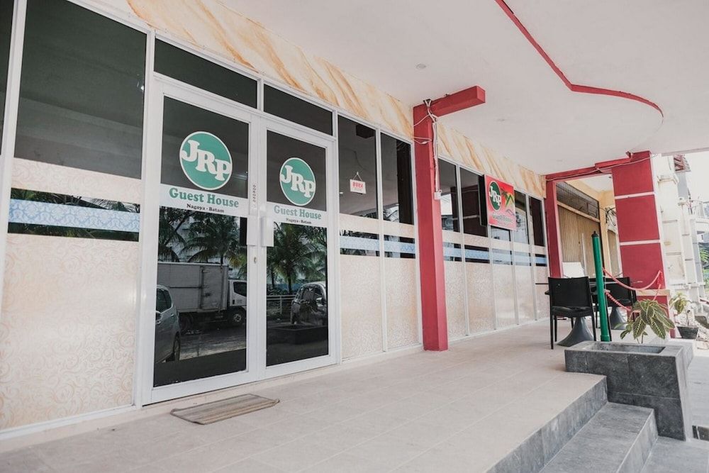 undefined RedDoorz near Nagoya HIll Batam 4