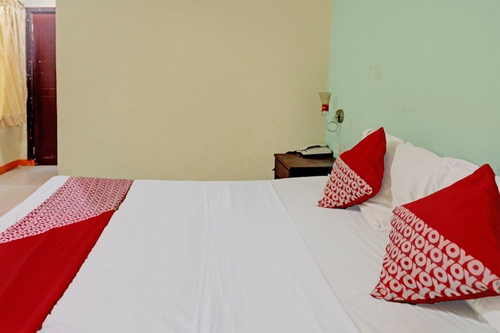 undefined OYO 92402 City View Hotel 5