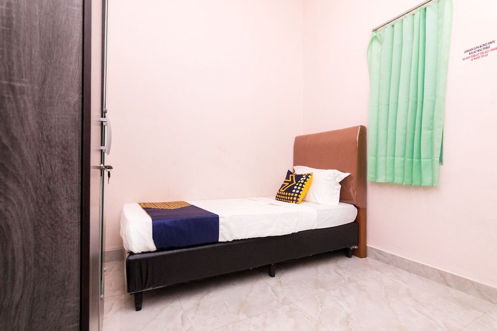 undefined OYO 1917 Mamora Homestay 6