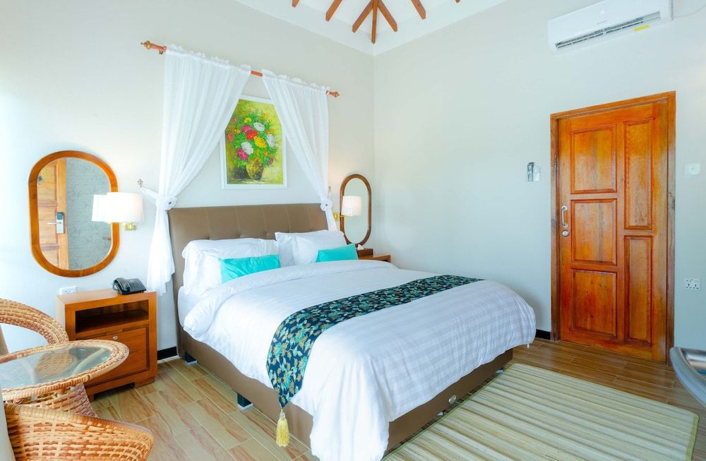 Garden View Luxury Villa