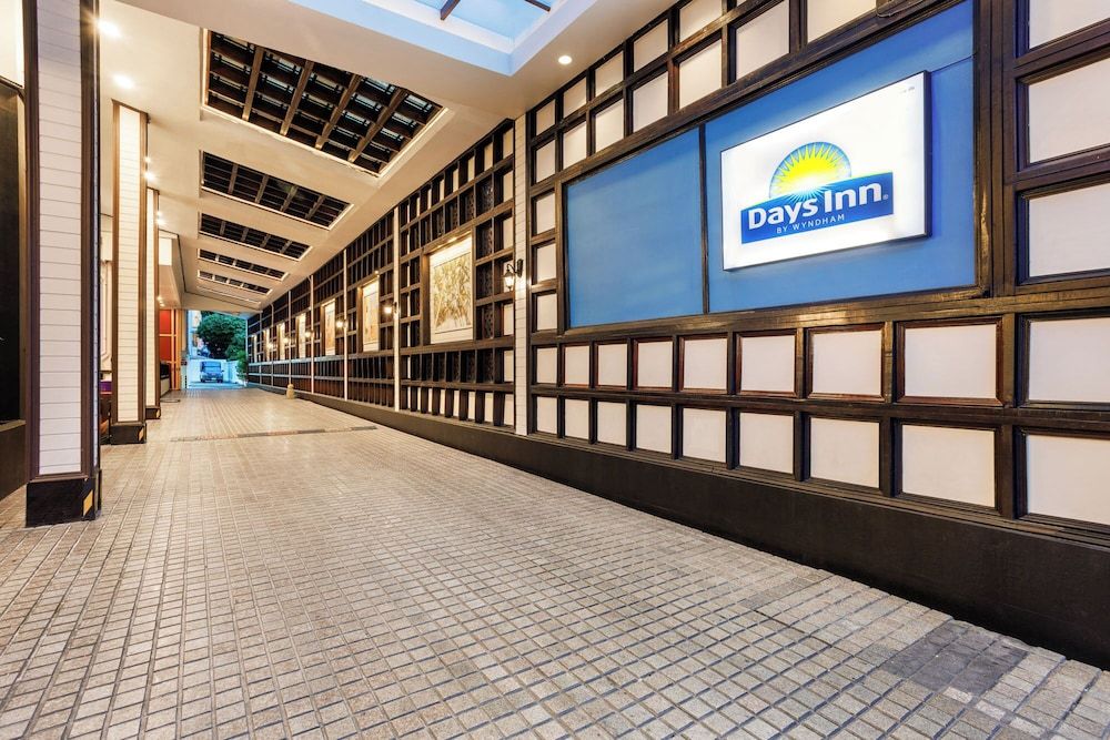 undefined Days Inn by Wyndham Patong Beach Phuket 3