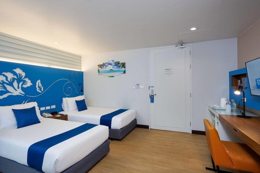 Days Inn by Wyndham Patong Beach Phuket Deluxe Room, 1 Twin Bed, Non Smoking 4