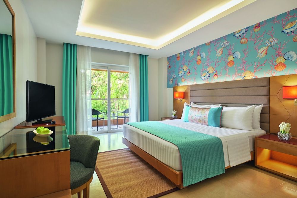 undefined Mövenpick Resort & Spa Boracay 6