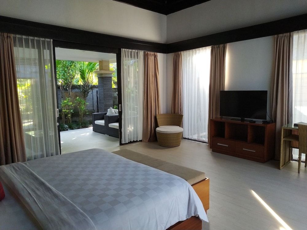 Room, 1 Bedroom, Smoking, Private Pool