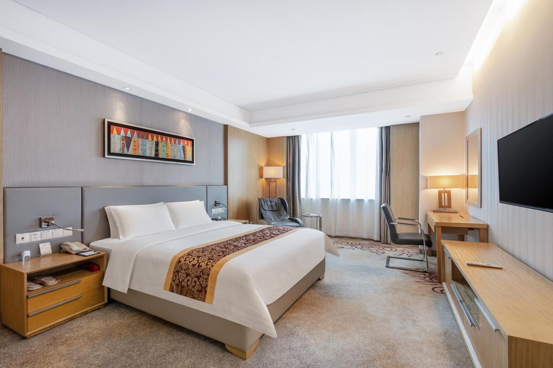 undefined Guangzhou Pearl River International Hotel （Yijing Lu Metro Station） 9