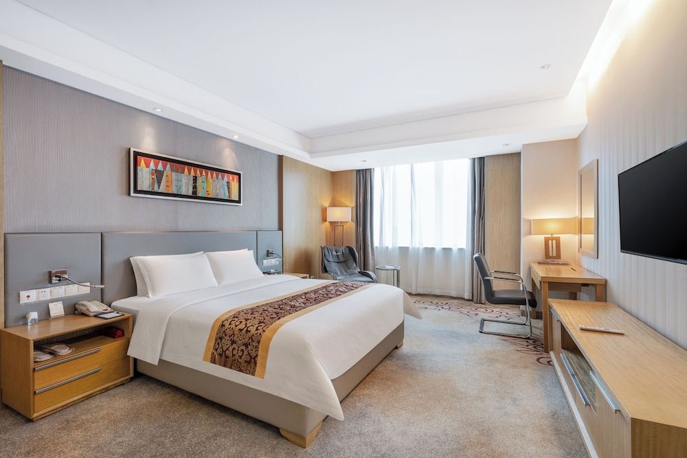 undefined Guangzhou Pearl River International Hotel （Yijing Lu Metro Station） 4