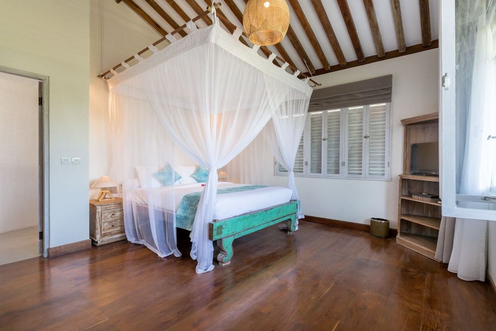 Luxury Villa, 4 Bedrooms, Private Pool, Garden View
