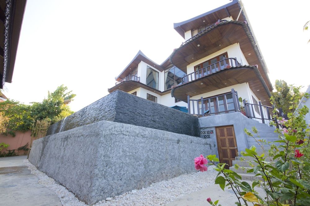 undefined Paradise Island Estate 6