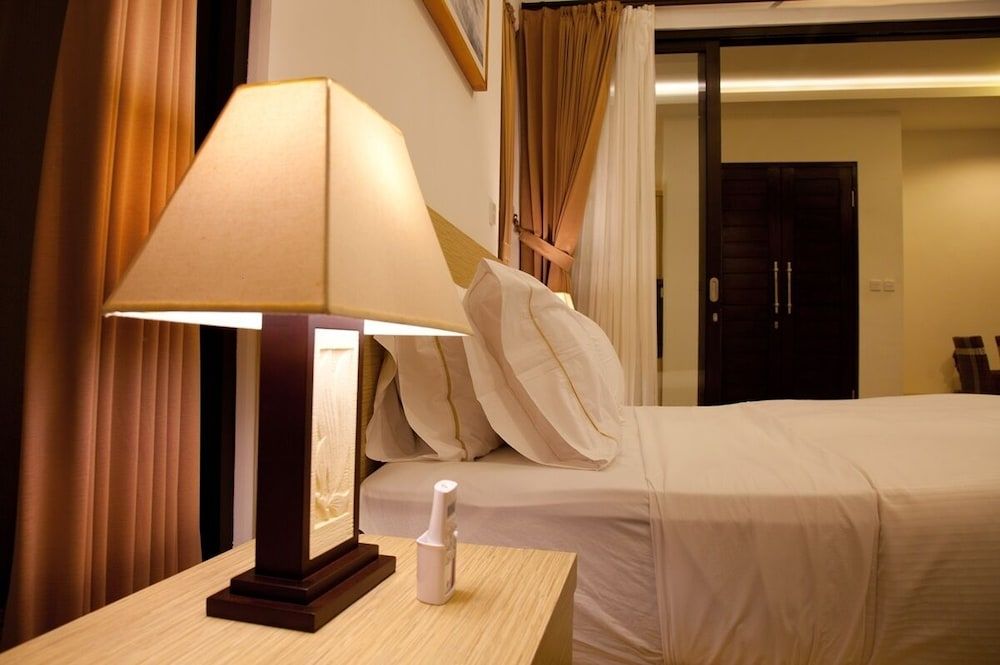 Muaya Villa Deluxe Double Room, 1 King Bed, Poolside (Muaya House) 2