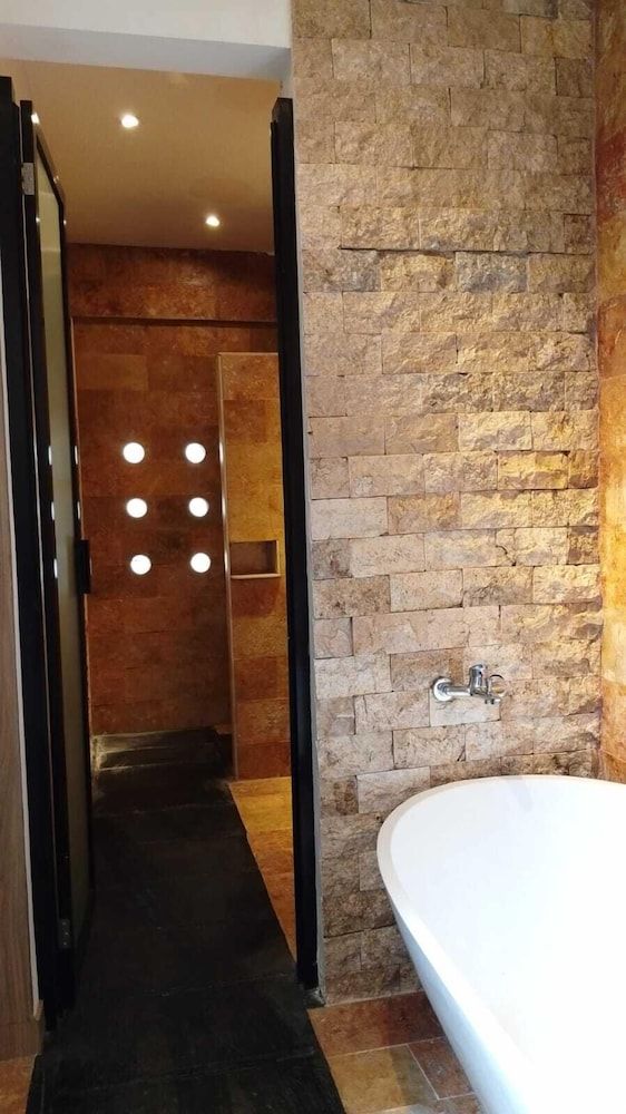 Muaya Villa Standard Room (Plunge Pool) 13