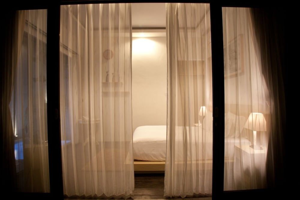 Muaya Villa Deluxe Double Room, 1 King Bed, Poolside (Muaya House) 13