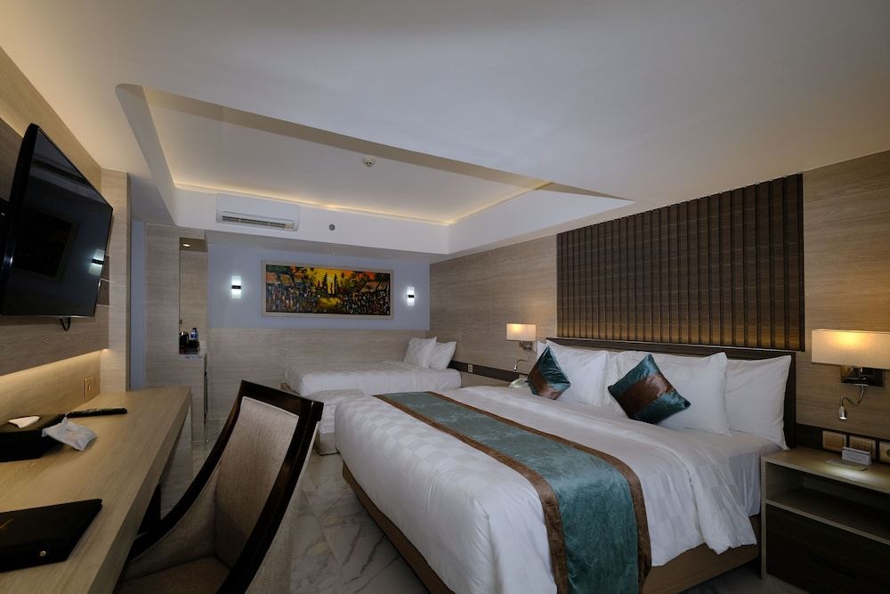 Family Room, Non Smoking, City View