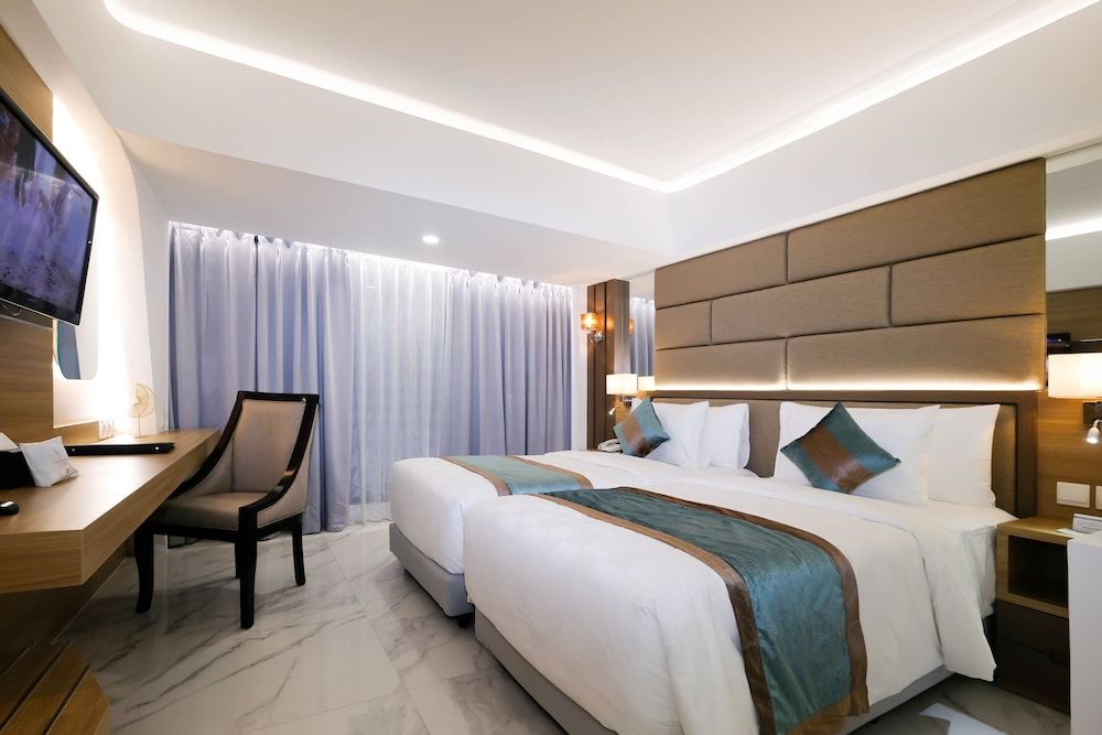 Deluxe Double or Twin Room, Non Smoking, City View
