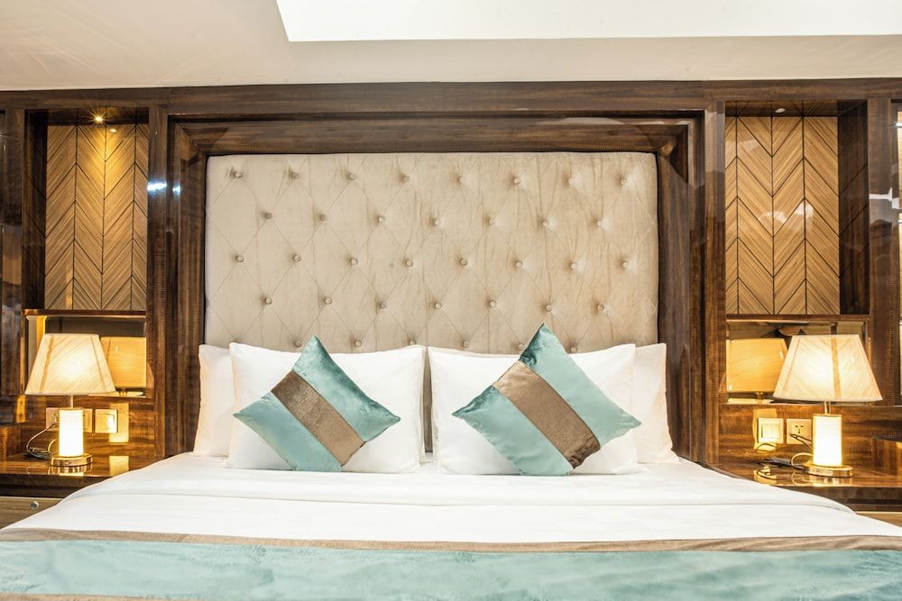 Presidential Suite, City View