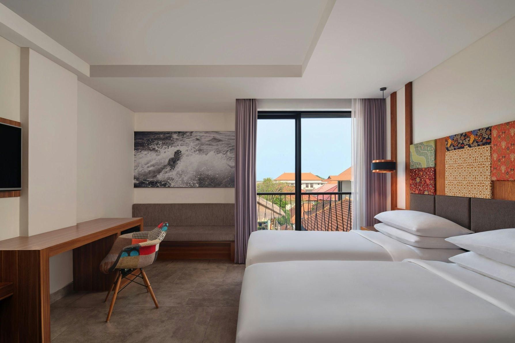 Superior, Guest room, 2 Twin, City view, Balcony