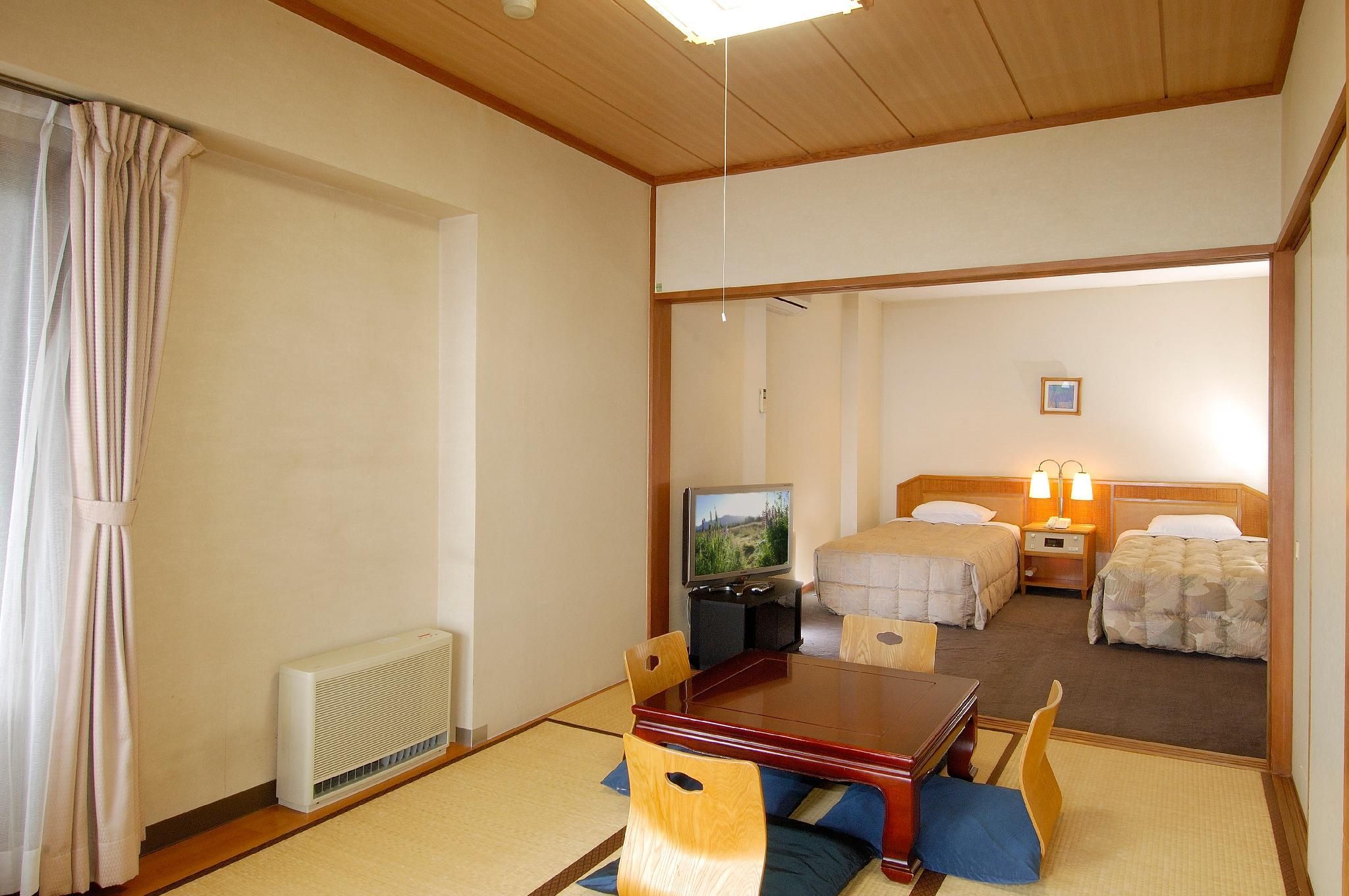 Japanese Western Style Room - Smoking