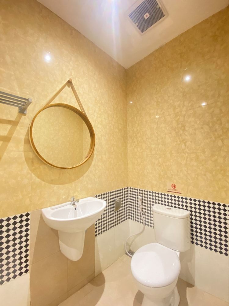 Pantes Hotel Semarang Deluxe Twin Bed room 4