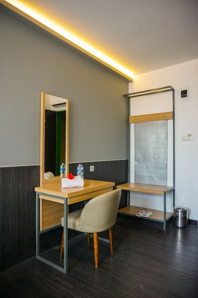 Pantes Hotel Simpang lima Semarang Deluxe Double Room, 1 King Bed, City View 13