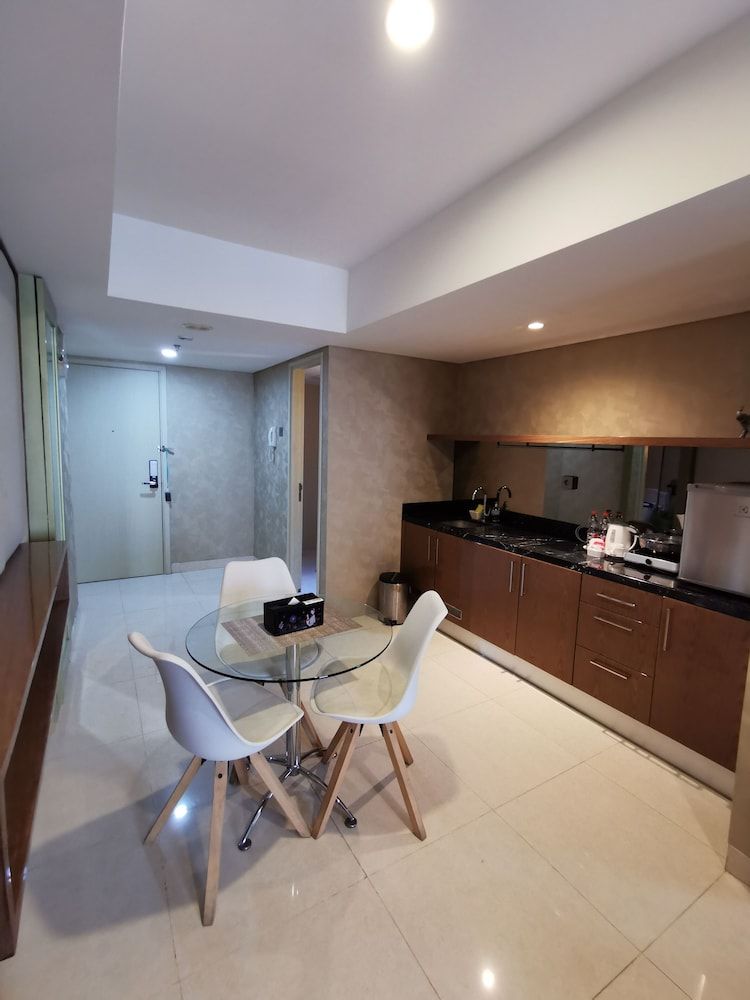 Warhol Residences Simpang Lima Junior Studio Suite 3