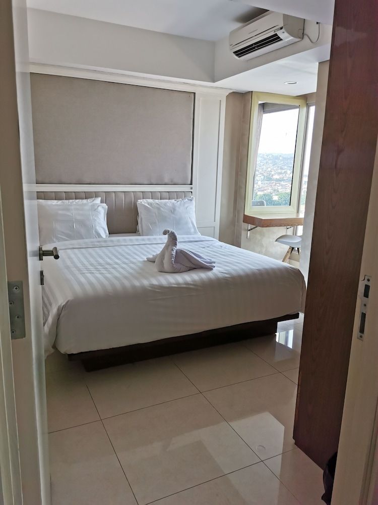 Warhol Residences Simpang Lima Junior Studio Suite 2