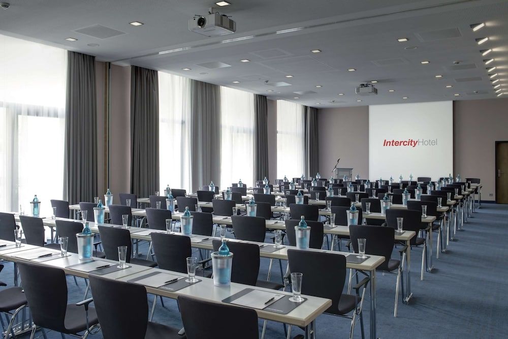 undefined IntercityHotel Leipzig 7