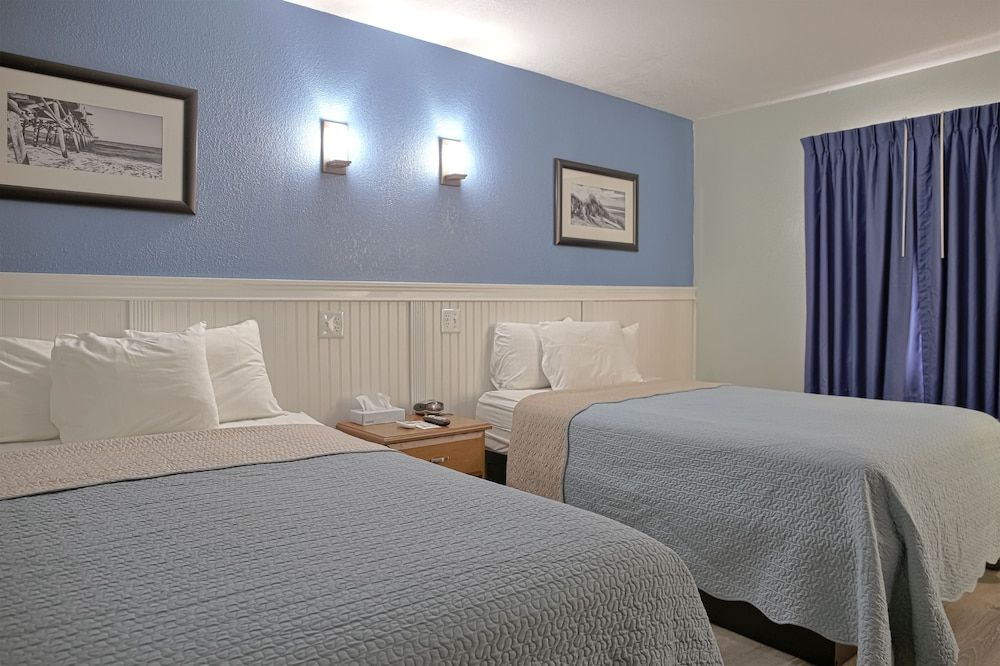 Colonial Inn Motel Standard Double Room, 2 Double Beds