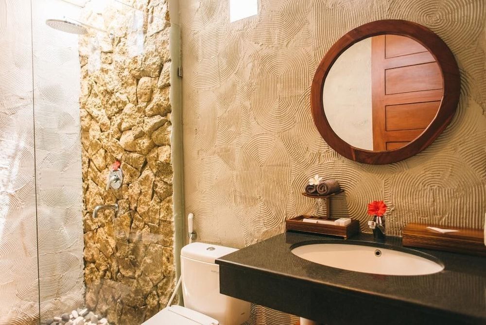 The Runik Ubud Deluxe Room 13