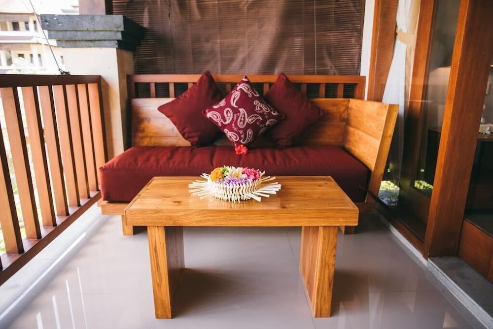 The Runik Ubud Deluxe Room 10