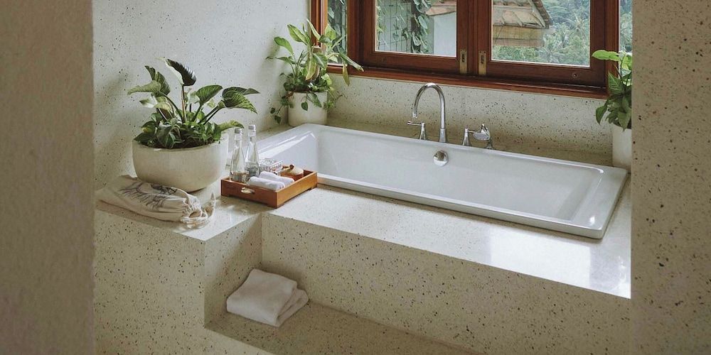 The Sayan House Elite Suite, 1 King Bed, Vision Accessible, Valley View 5