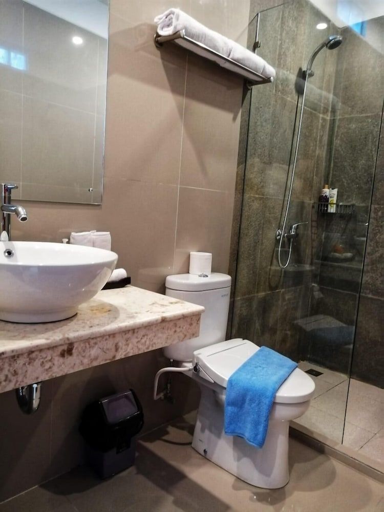 Flamboyant Villa Ubud Deluxe Room 10