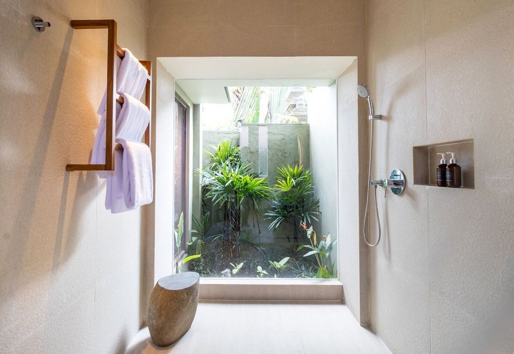 Lin Ubud Lin Ubud Riang Deluxe Premium 2