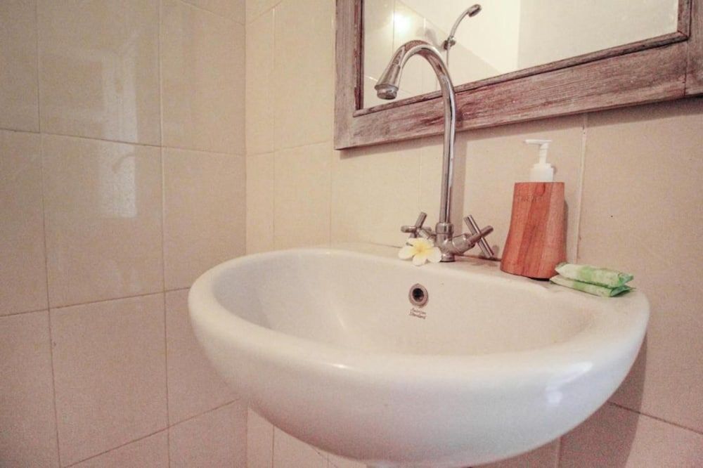 Taman Indrakila Superior Double Room 3