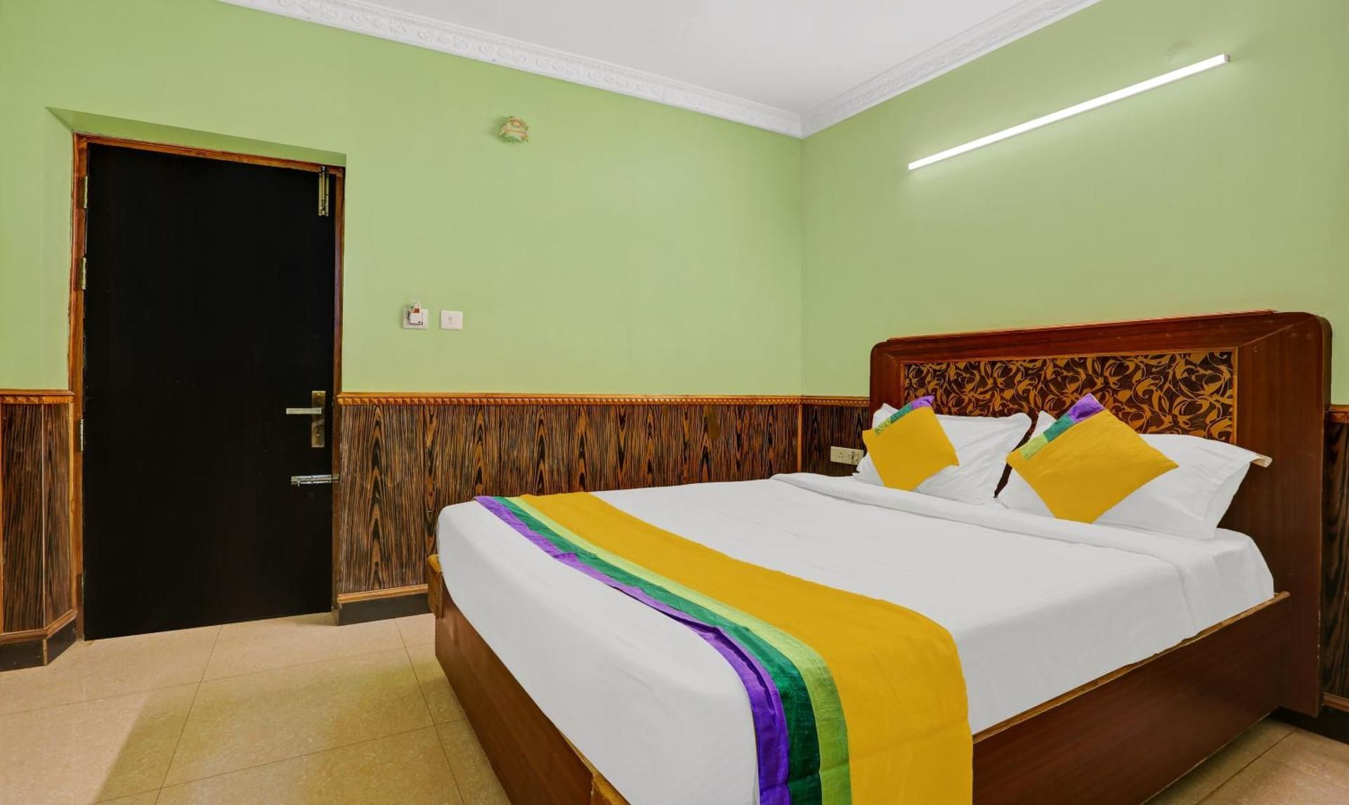  Itsy Hotels Rain Forest, 1 km from Rose Garden Standard Double Room