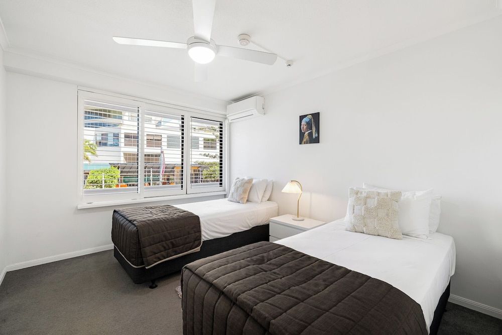 2 Bed Ocean View Apartment - Floors 1-6