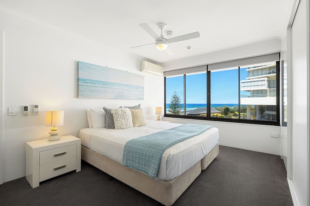 2 Bed Ocean View Apartment - Floors 6-10