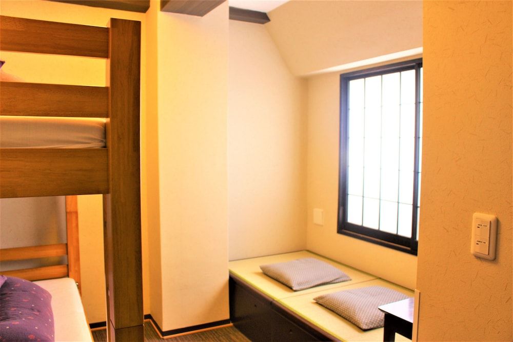 Twin Room, Balcony, City View