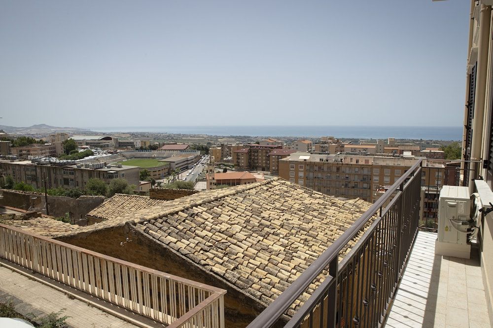 Esseneto Rooms Deluxe Triple Room, 1 Bedroom, Balcony, Sea View 4