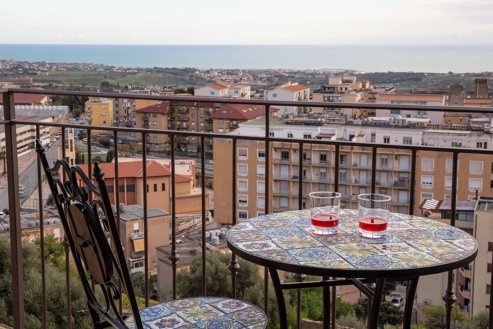 Esseneto Rooms Deluxe Double or Twin Room, 1 Bedroom, Balcony, Sea View 3